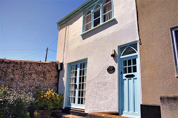 Water Cottage a british holiday cottage for 6 in , 