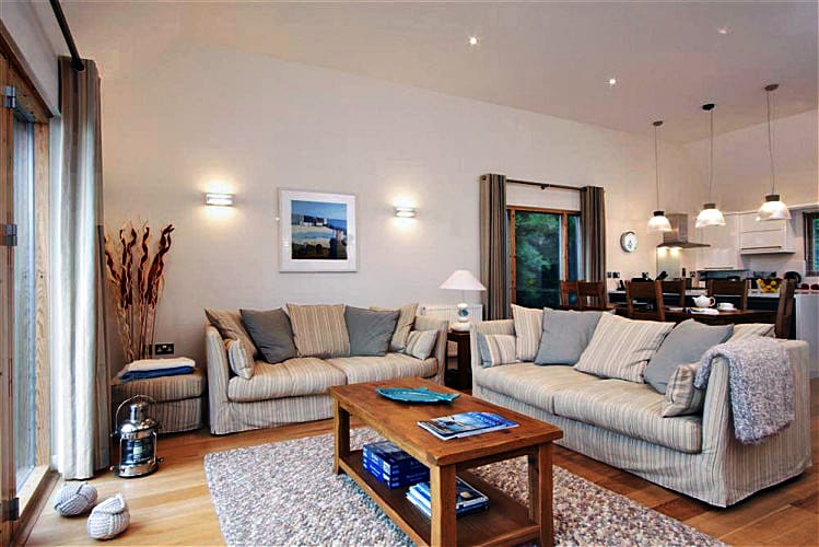 Talland 22 a british holiday cottage for 8 in , 