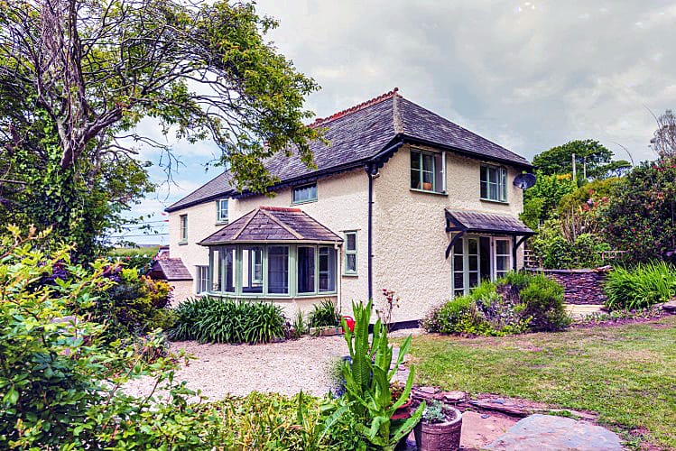 Bramley Cottage a british holiday cottage for 8 in , 