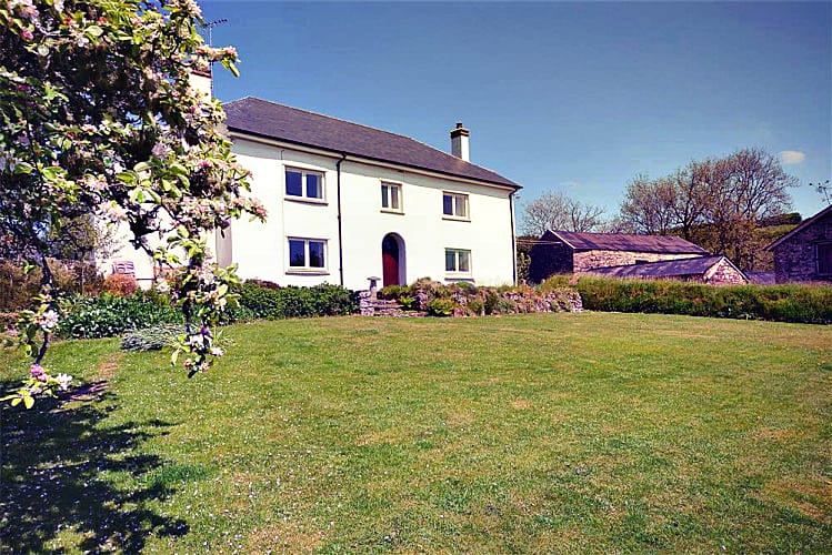 Brightworthy Farm a british holiday cottage for 8 in , 