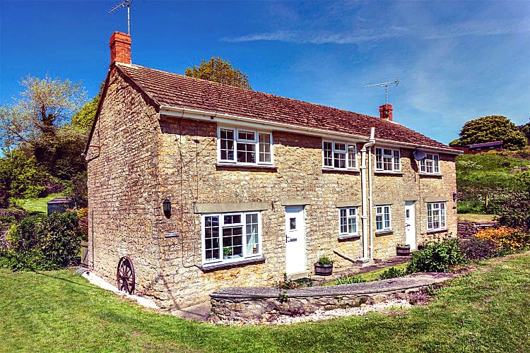 Bridge Cottage a british holiday cottage for 4 in , 