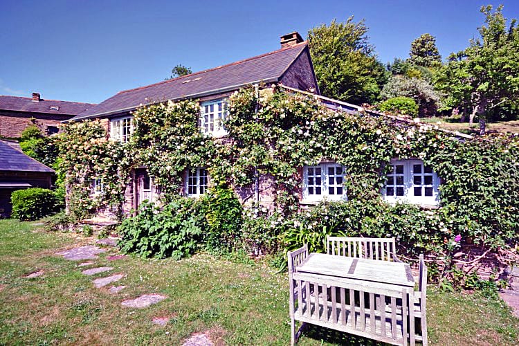 Nuckwell Cottage a british holiday cottage for 5 in , 